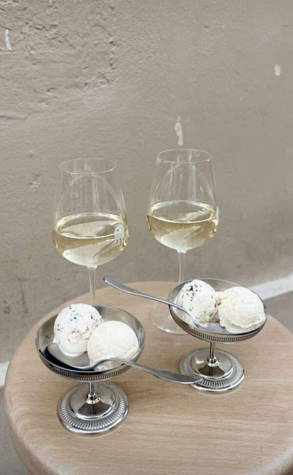 Champagne and Ice Cream - low carb edition